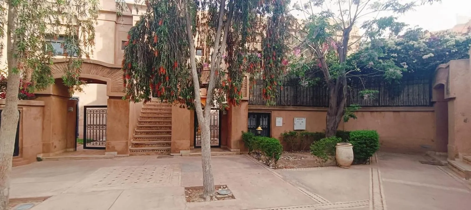 Rez-De-Chaussee Avec Piscine Marrakesh